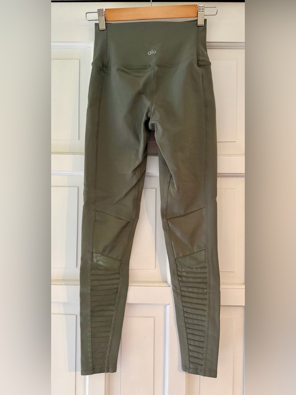 ALO Yoga Olive Moto Ribbed High-Rise Leggings - Picture 2 of 3